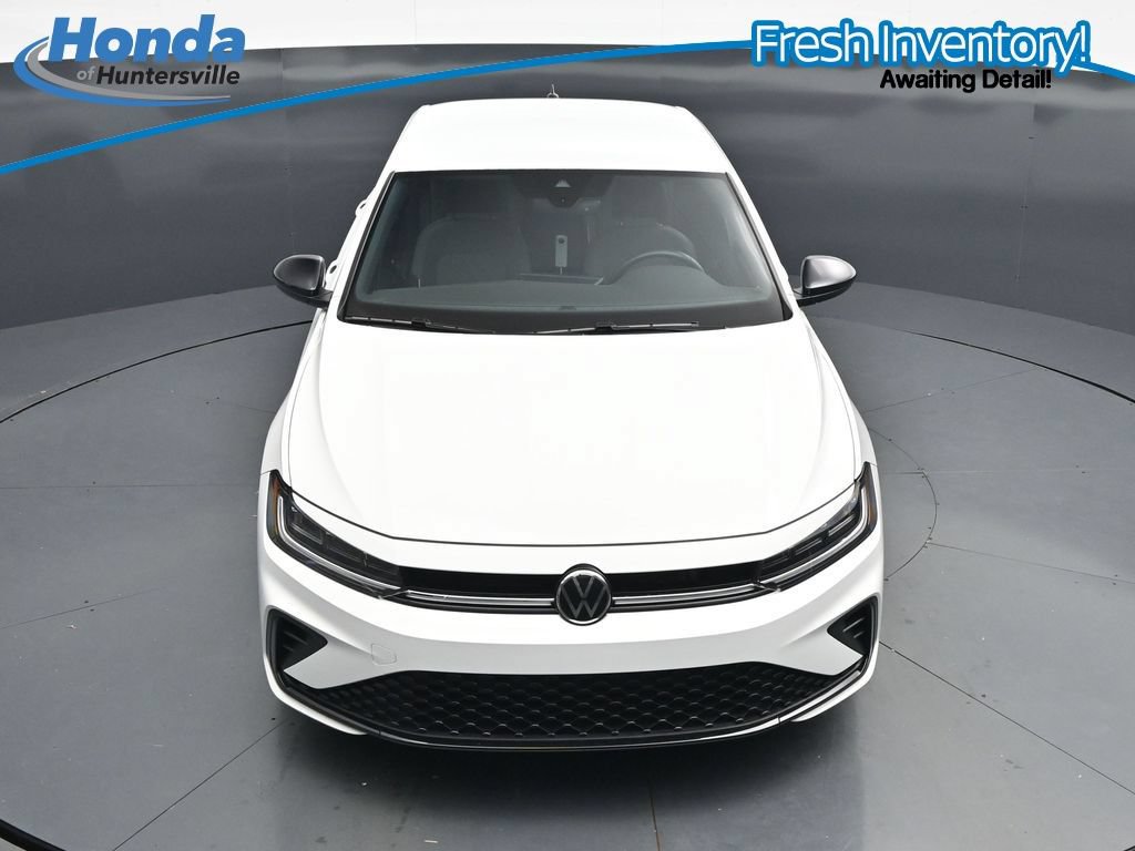 Used 2025 Volkswagen Jetta Sport FWD image 18