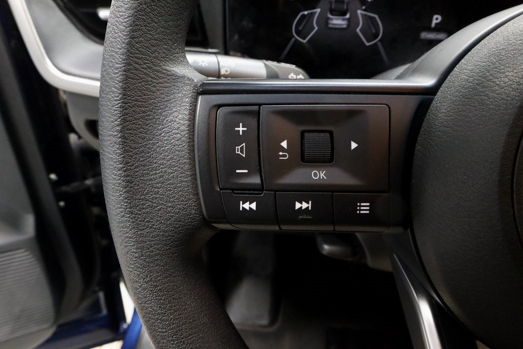 Certified 2025 Nissan Kicks S image 26