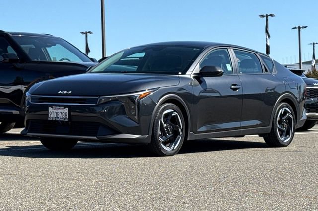 Certified 2025 Kia K4 EX FWD image 9