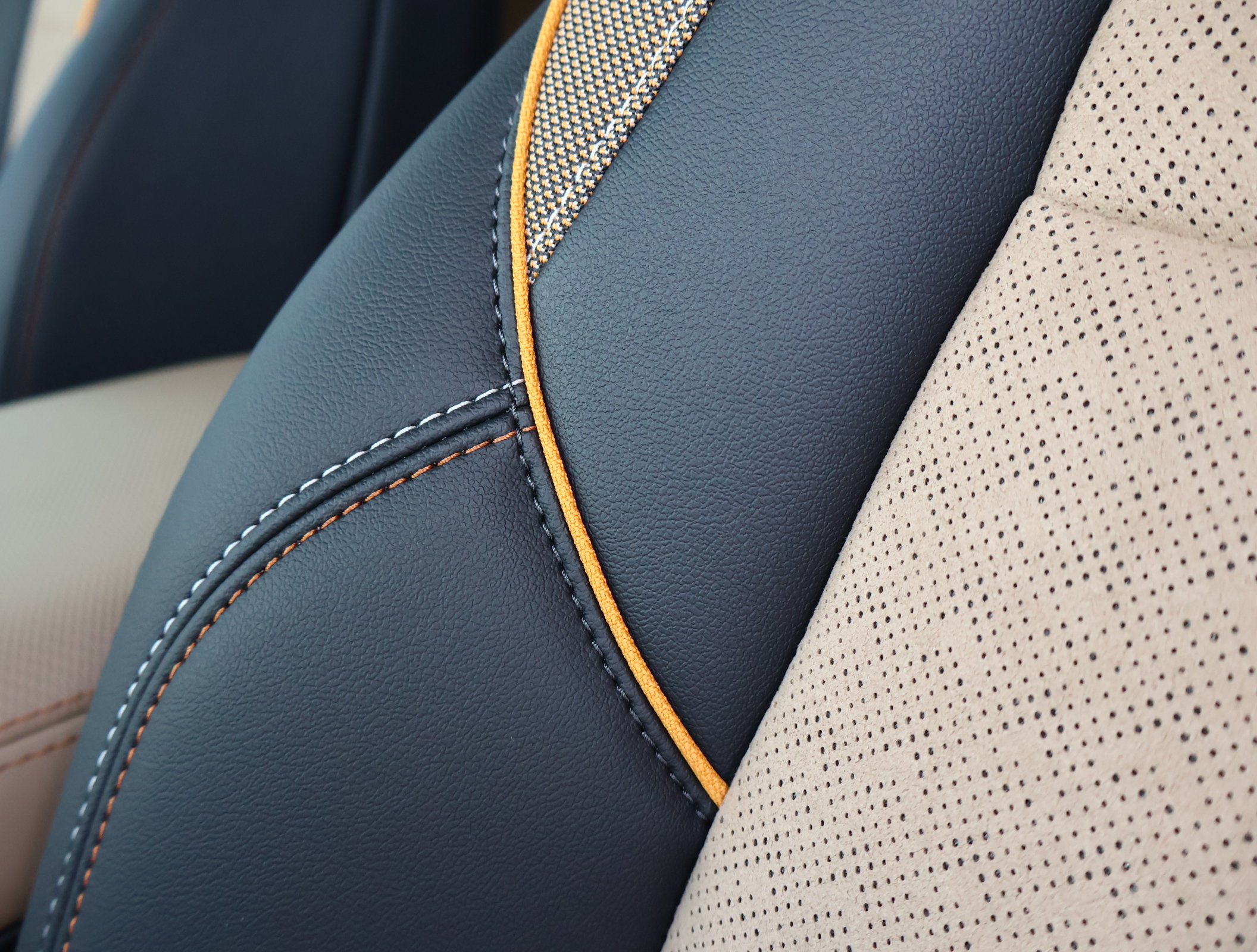 New 2027 Chevrolet Equinox ACTIV w/ Safety and Technology Package FWD image 10