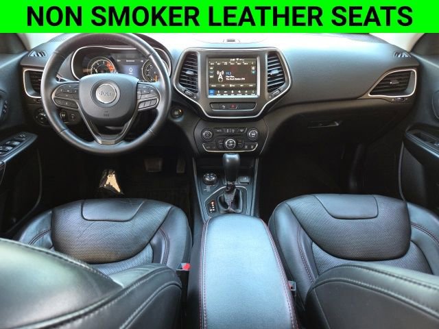 Used 2019 Jeep Cherokee Trailhawk AWD/4WD image 2