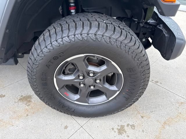 Used 2021 Jeep Gladiator Rubicon w/ Cold Weather Group AWD/4WD image 9