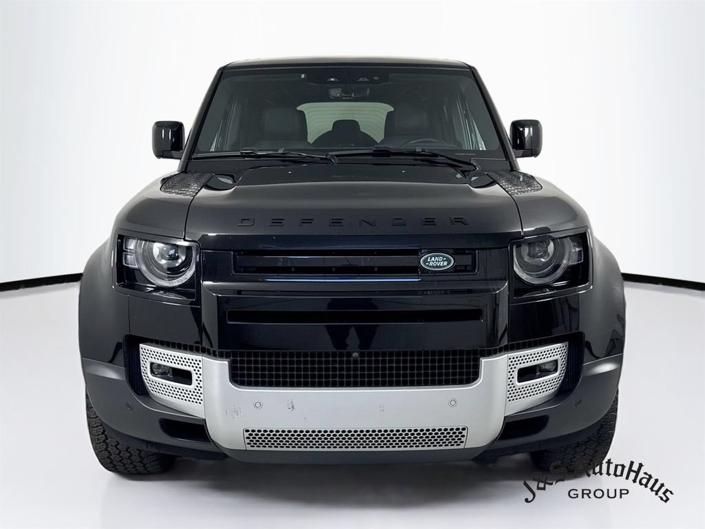 Used 2023 Land Rover Defender 110 SE AWD/4WD image 2