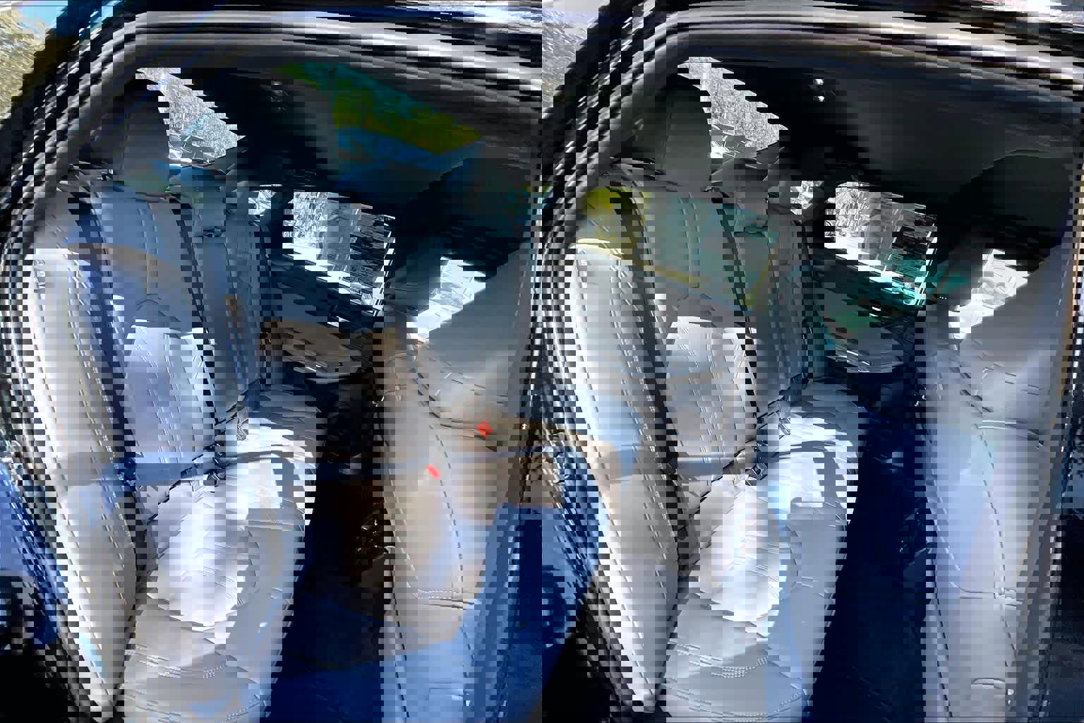 Used 2022 Toyota Avalon XLE image 19