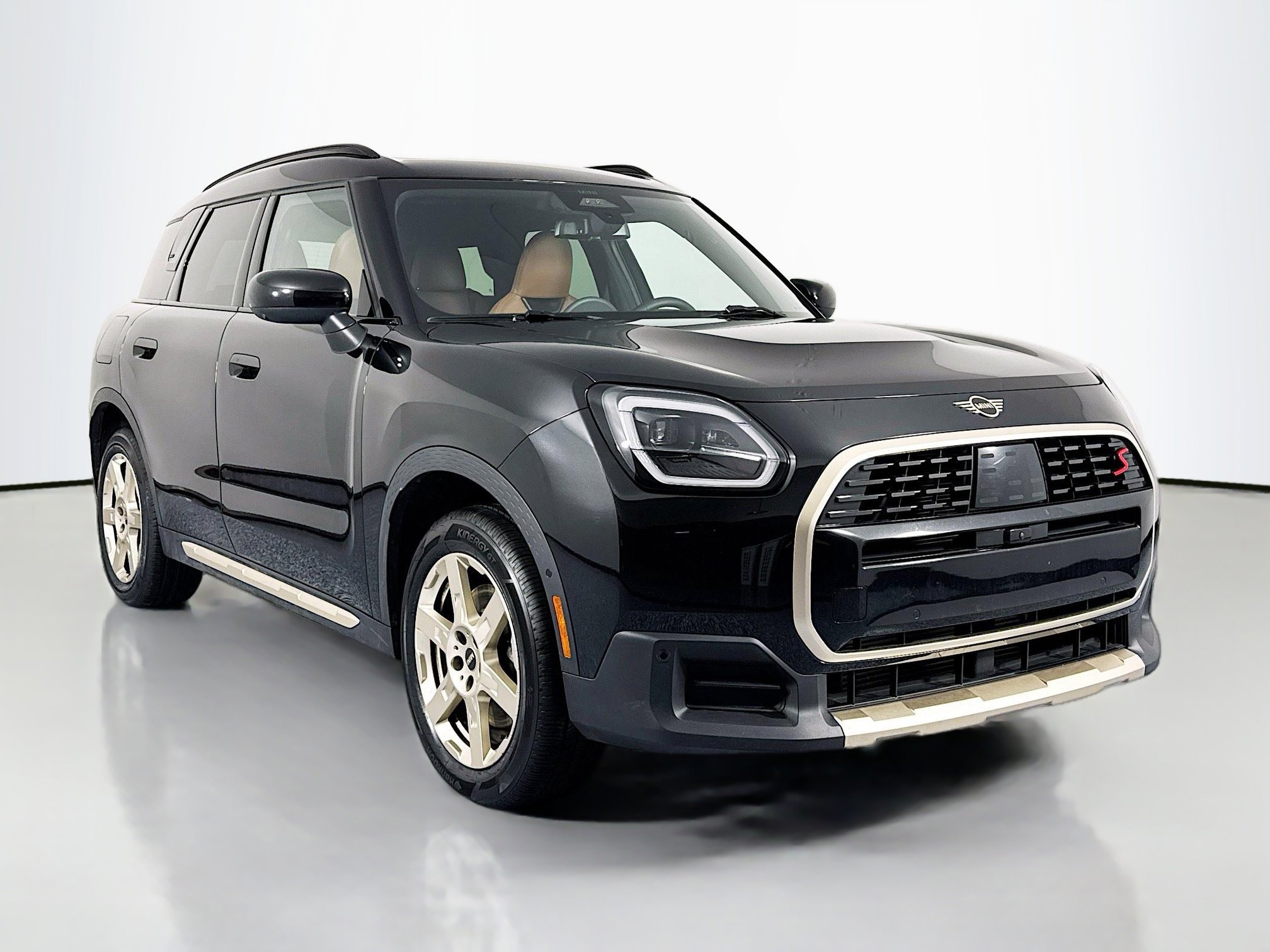 Used 2025 MINI Cooper Countryman S image 3