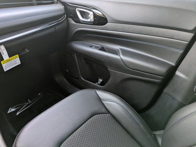 New 2026 Jeep Compass Latitude w/ Sun and Sound Group image 15
