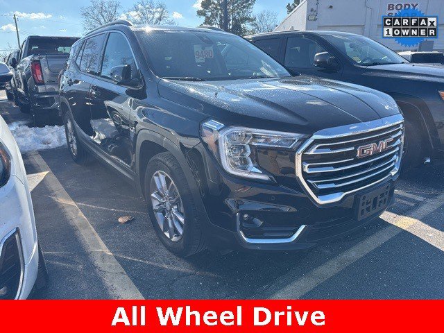 Used 2022 GMC Terrain SLT w/ Tech Package image 3