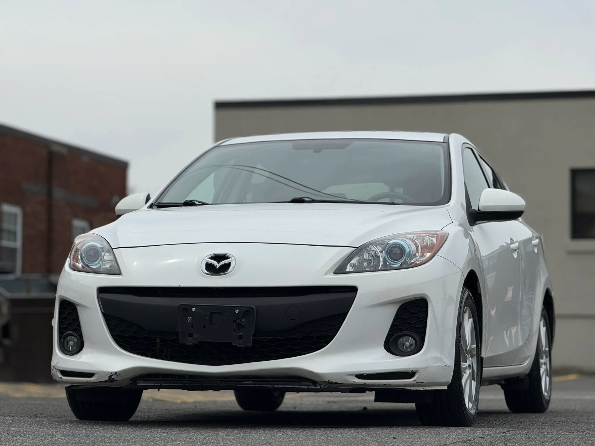 Used 2013 MAZDA MAZDA3 i Touring FWD image 1