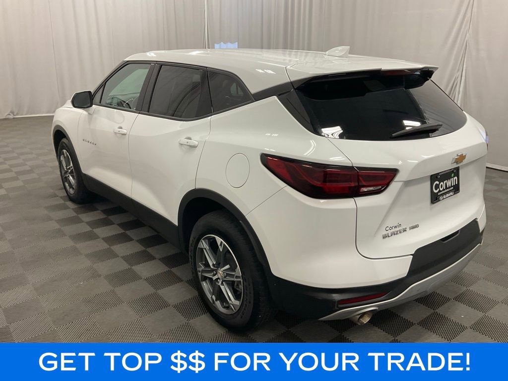 Used 2025 Chevrolet Blazer LT AWD/4WD video 3