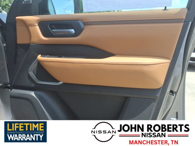 New 2025 Nissan Armada Platinum Reserve image 18