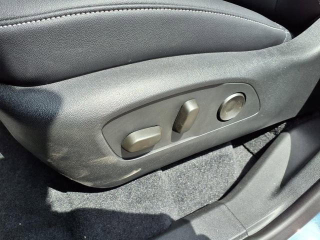 New 2025 Chevrolet Traverse LT w/ Sun and Wheel Package image 17