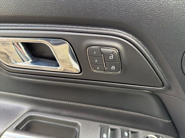 Used 2015 Ford Mustang GT Premium w/ Equipment Group 401A RWD image 22