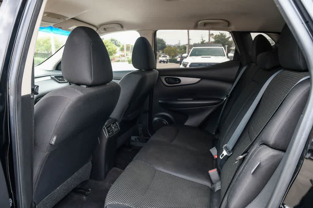 Used 2020 Nissan Rogue Sport S FWD image 18