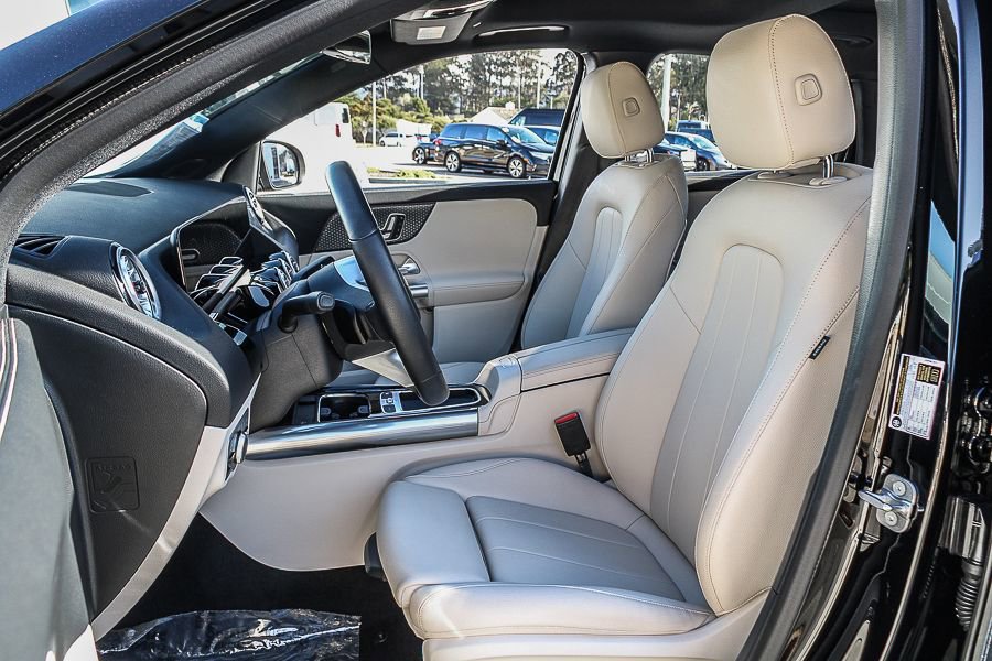 Used 2025 Mercedes-Benz GLA 250 4MATIC image 20