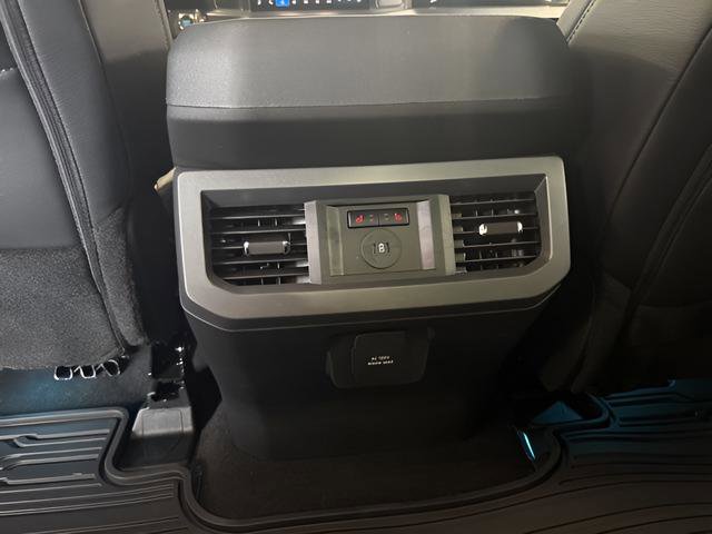 New 2025 Ford F350 Lariat w/ FX4 Off-Road Package image 18