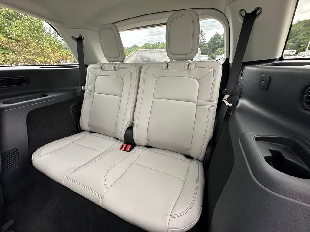 New 2026 Lincoln Aviator Reserve w/ Jet Appearance Package AWD/4WD image 19