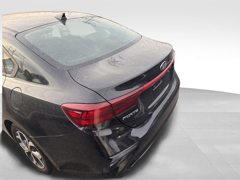 Used 2021 Kia Forte LXS image 4