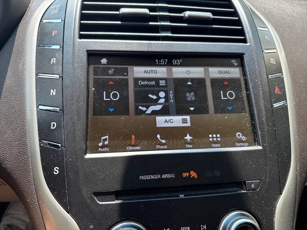 Used 2018 Lincoln MKC Select w/ Select Plus Package FWD image 21