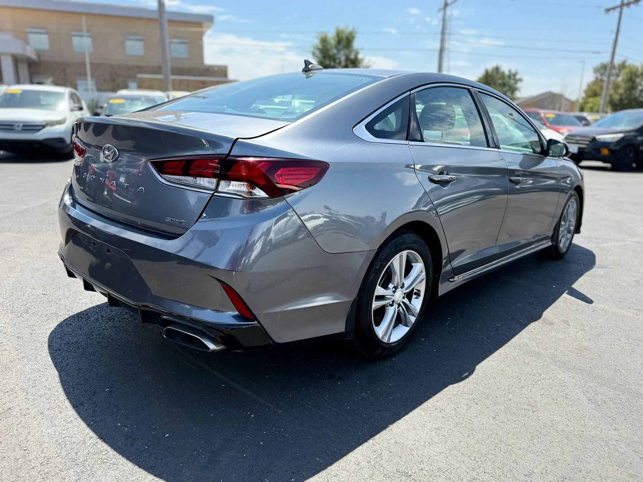Used 2018 Hyundai Sonata Sport FWD image 3
