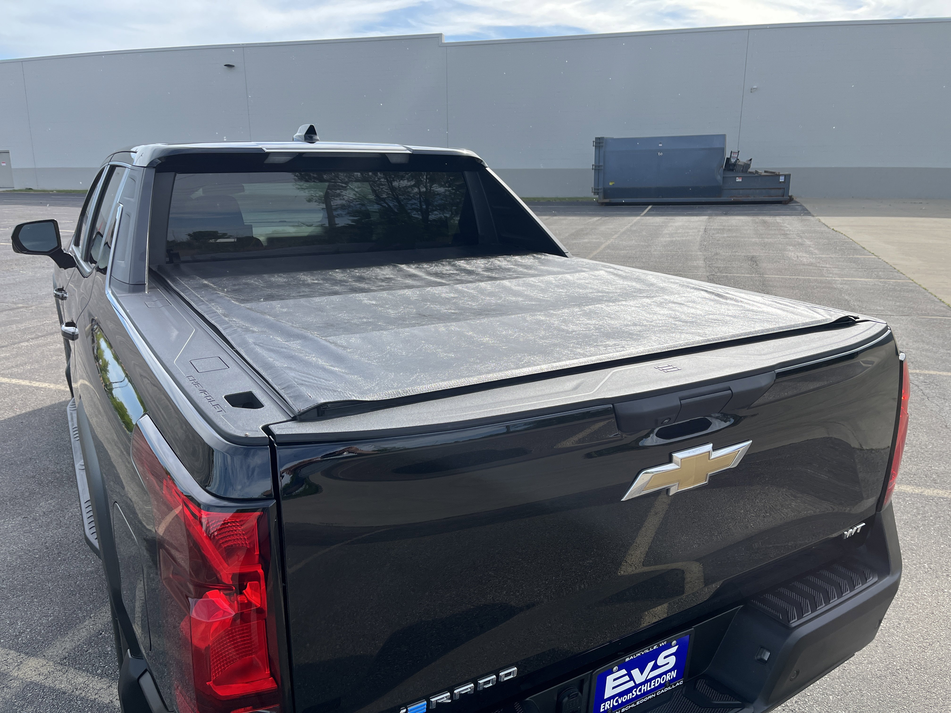 Used 2025 Chevrolet Silverado EV W/T AWD/4WD image 9