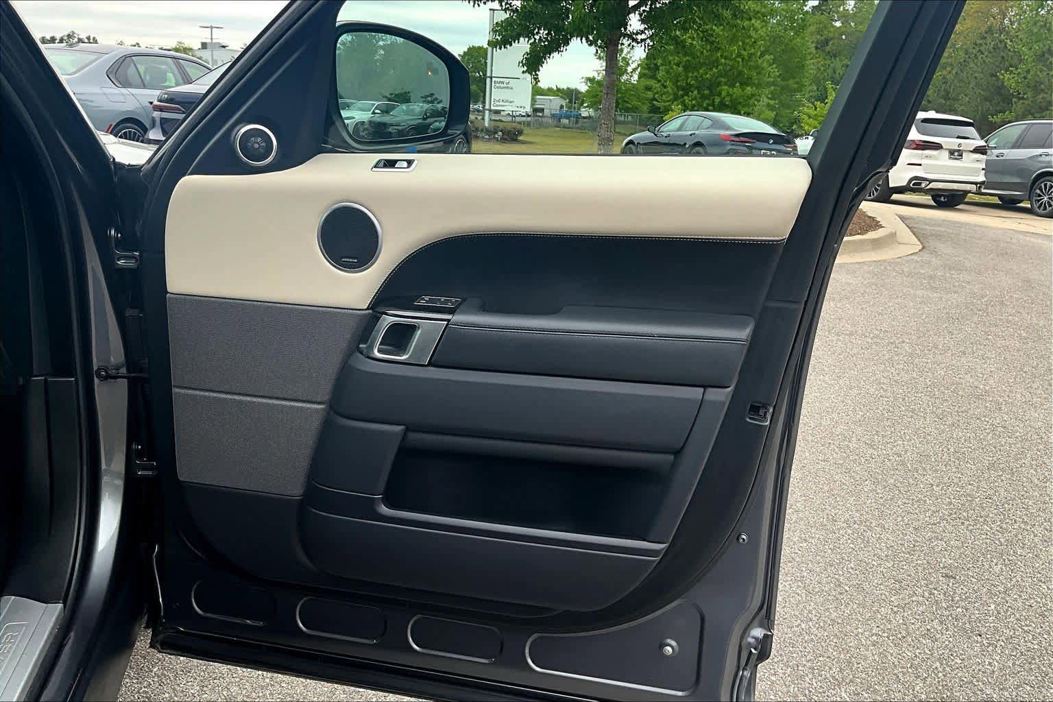 Used 2018 Land Rover Range Rover Sport HSE Dynamic image 25