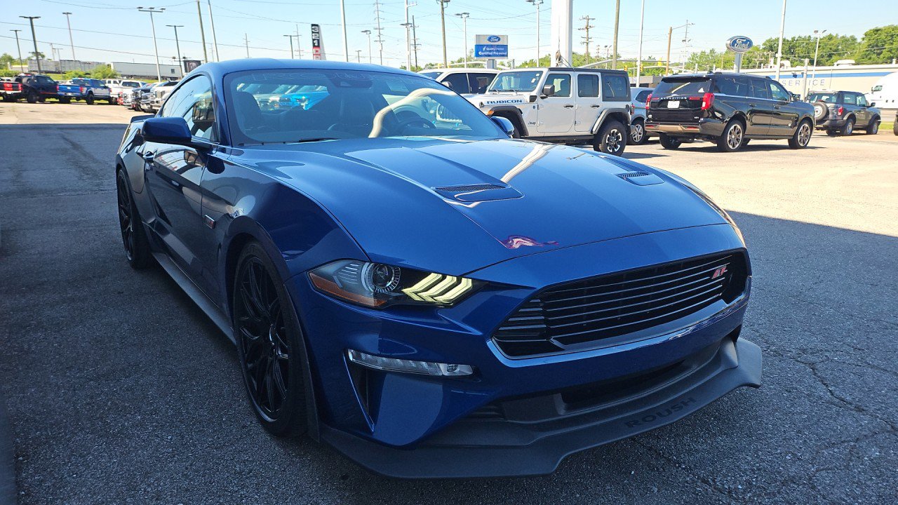 Used 2022 Ford Mustang GT Premium w/ GT Performance Package RWD image 6