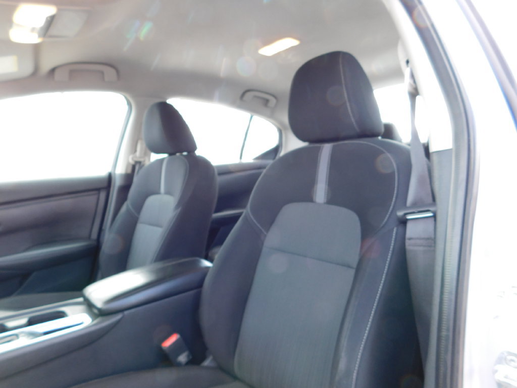 Used 2021 Nissan Sentra SV FWD image 13