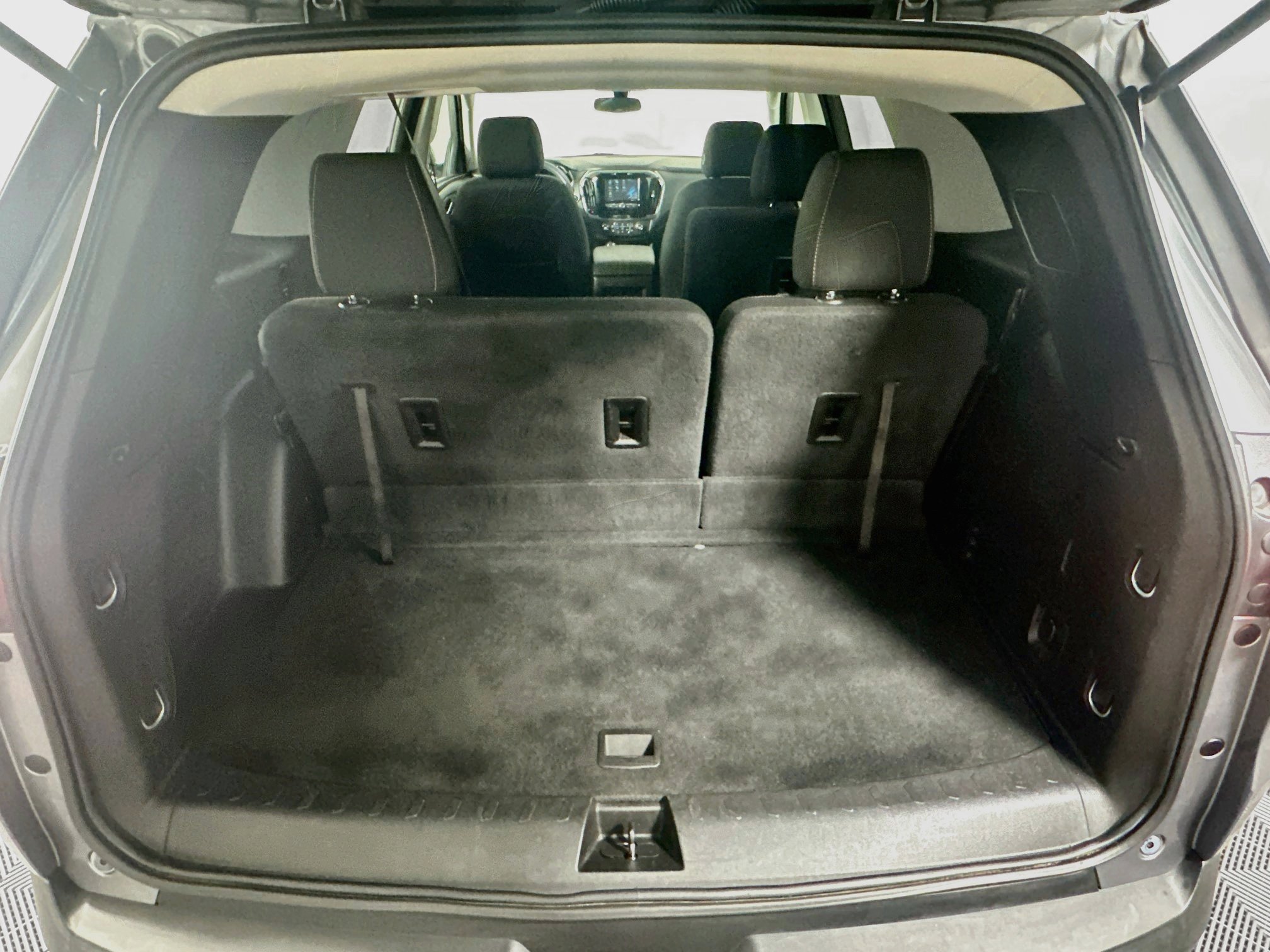 Used 2019 Chevrolet Traverse LS FWD image 28