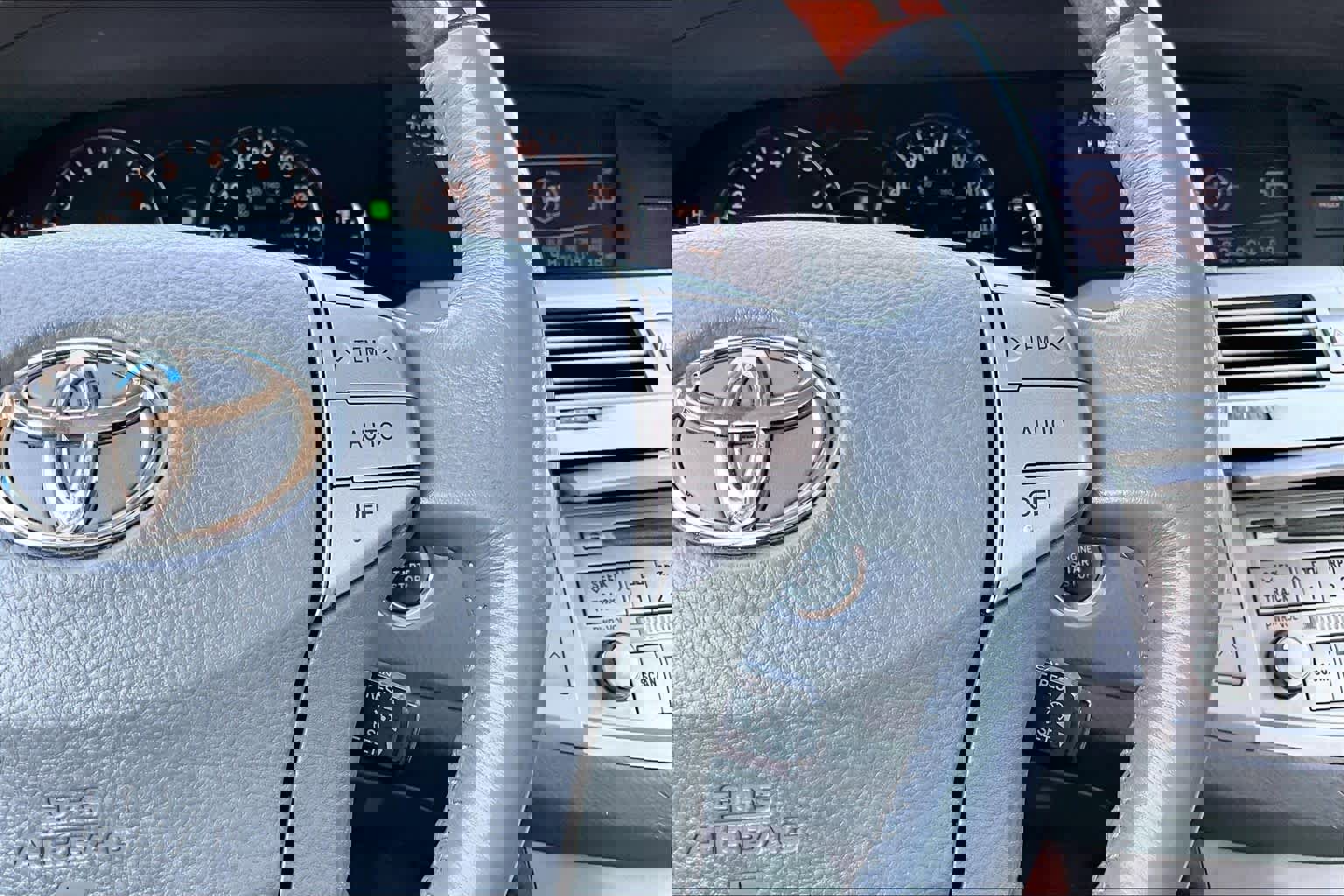 Used 2006 Toyota Avalon Limited image 25