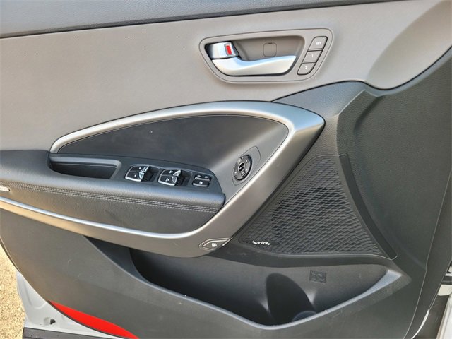 Used 2018 Hyundai Santa Fe Limited image 19