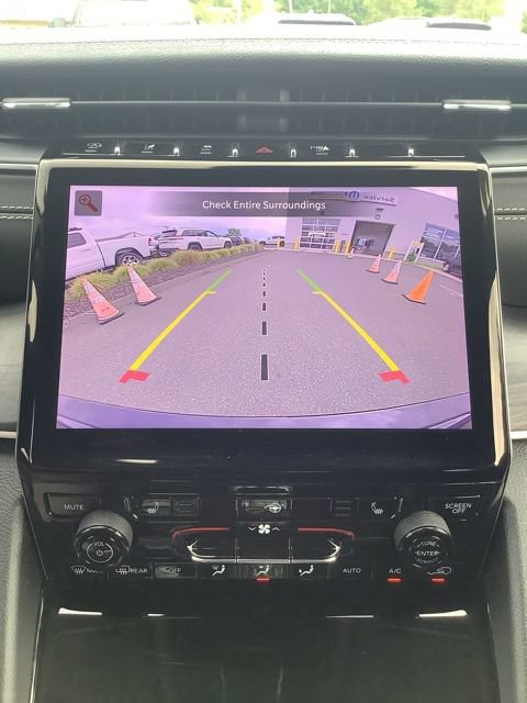 Certified 2023 Jeep Grand Cherokee Limited AWD/4WD image 30