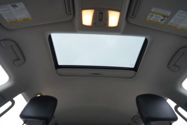 Used 2018 Nissan Armada SL w/ Moonroof Package image 11