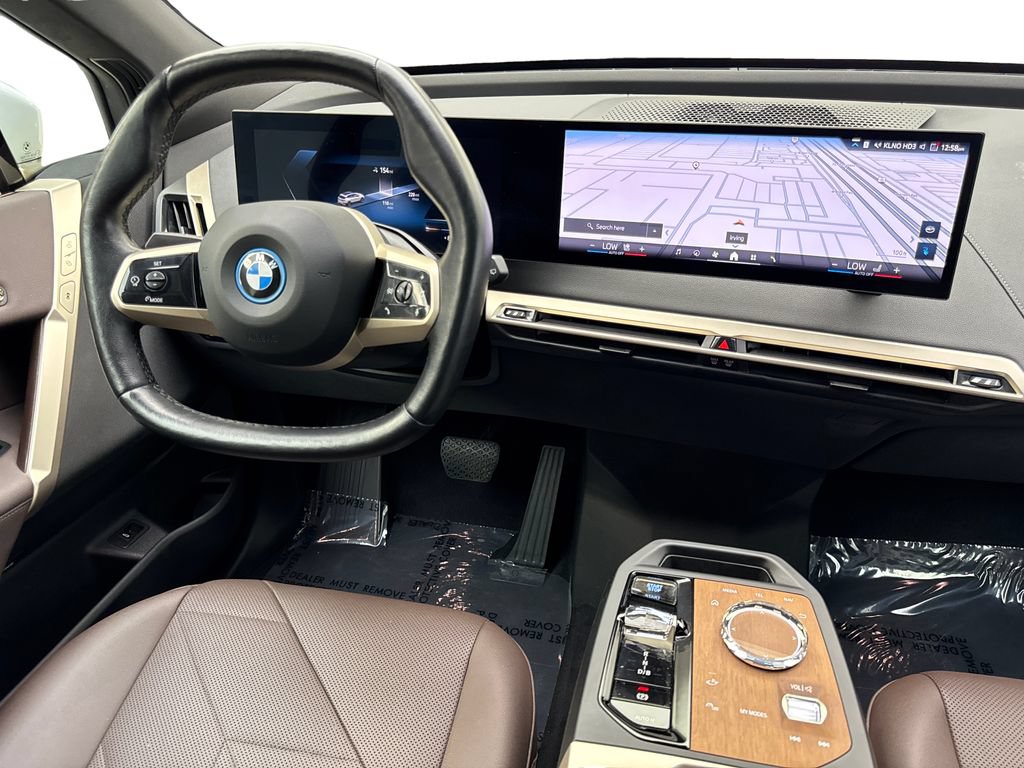 Used 2024 BMW iX xDrive50 w/ Premium Package AWD/4WD image 51