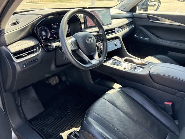 Used 2025 INFINITI QX60 Luxe w/ Cargo Package FWD image 2