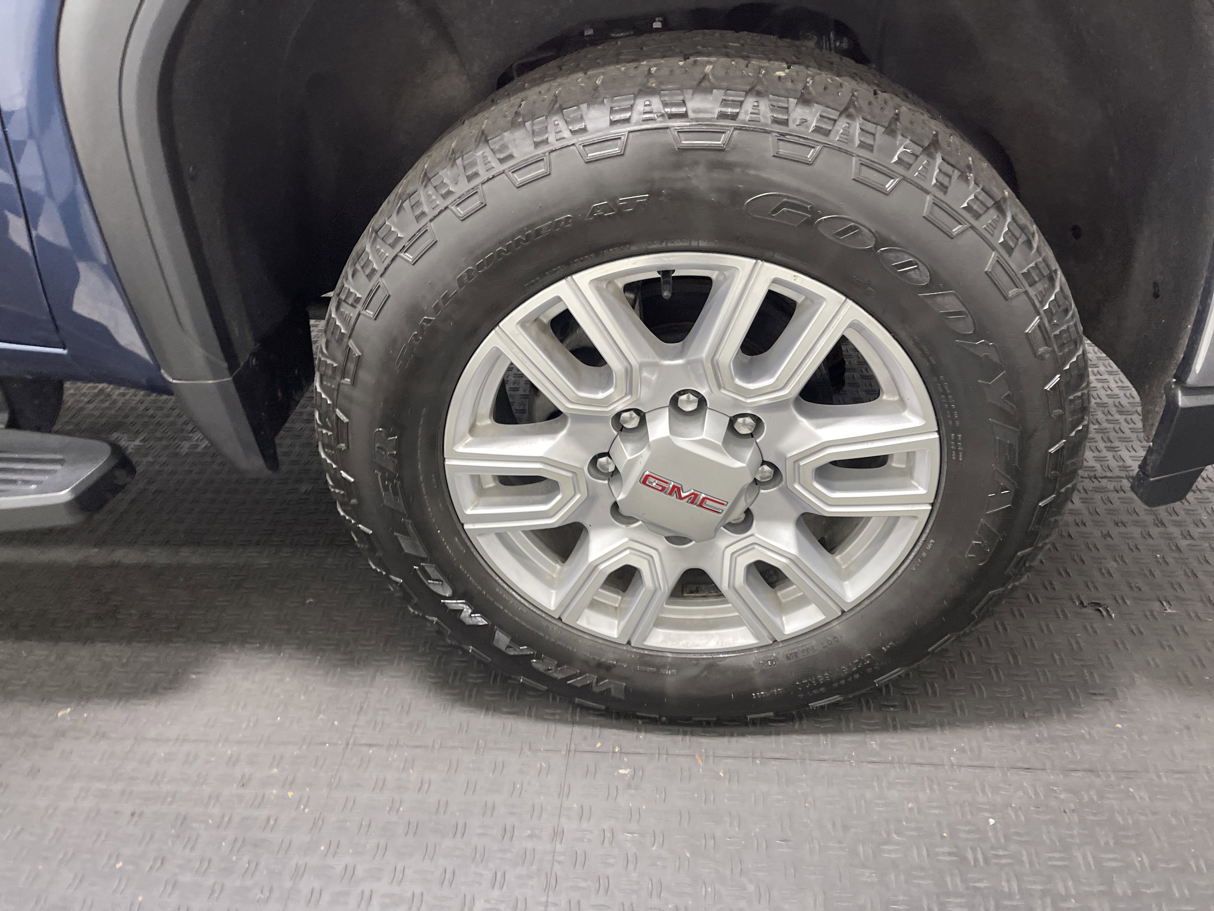 Used 2021 GMC Sierra 3500 SLT image 28