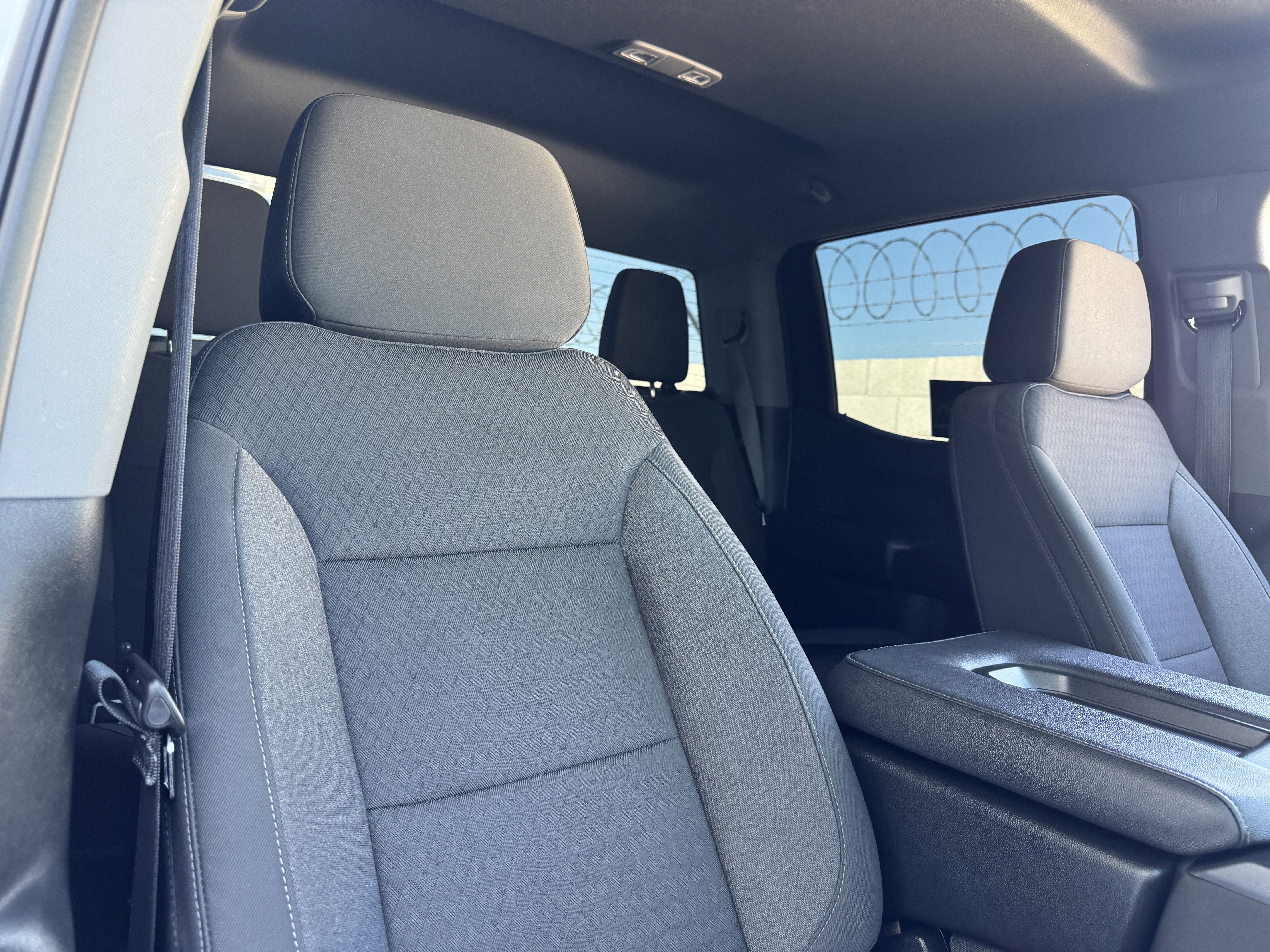 Used 2023 Chevrolet Silverado 1500 Custom image 22