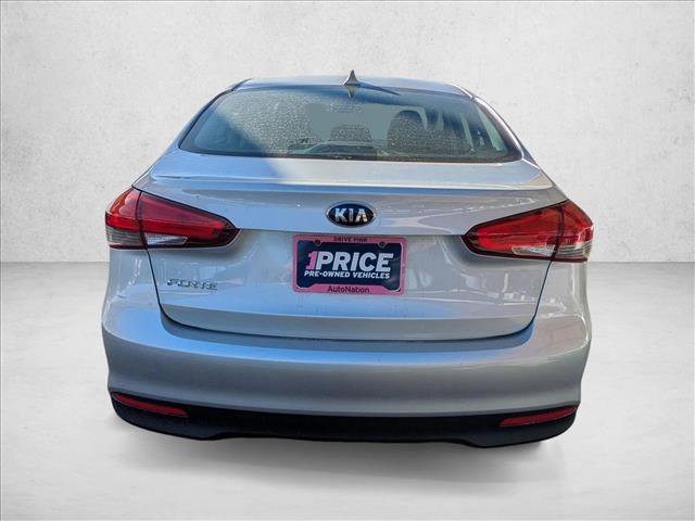 Used 2018 Kia Forte LX image 6