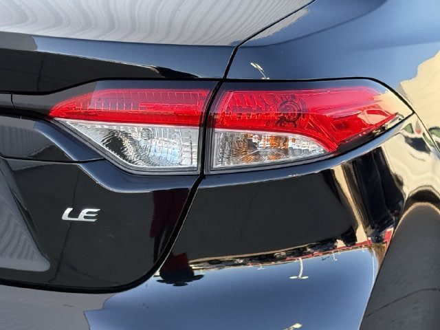 Used 2024 Toyota Corolla LE FWD image 7
