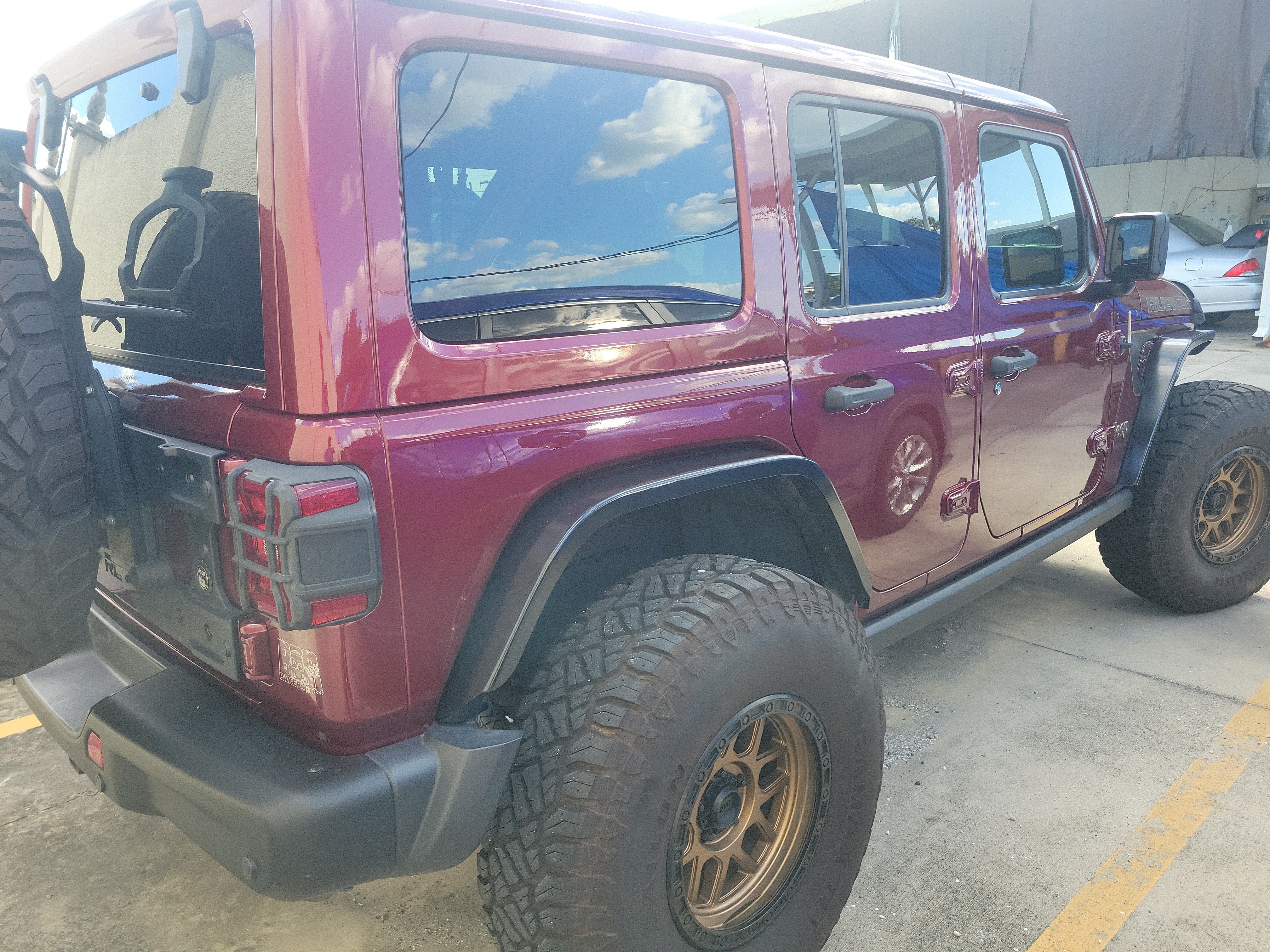 Used 2021 Jeep Wrangler Unlimited Rubicon w/ Trailer Tow Package AWD/4WD image 9