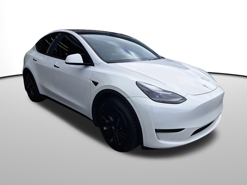 Used 2023 Tesla Model Y Long Range image 8