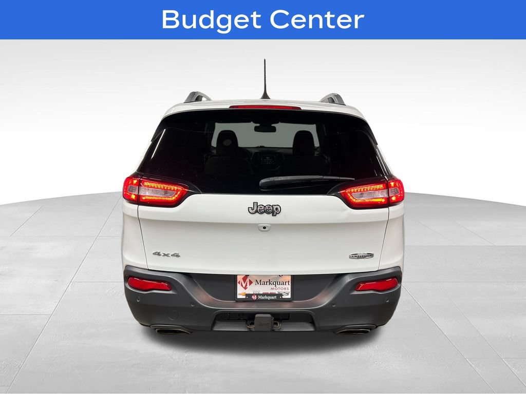 Used 2017 Jeep Cherokee Latitude w/ Safety/Convenience Group AWD/4WD image 7