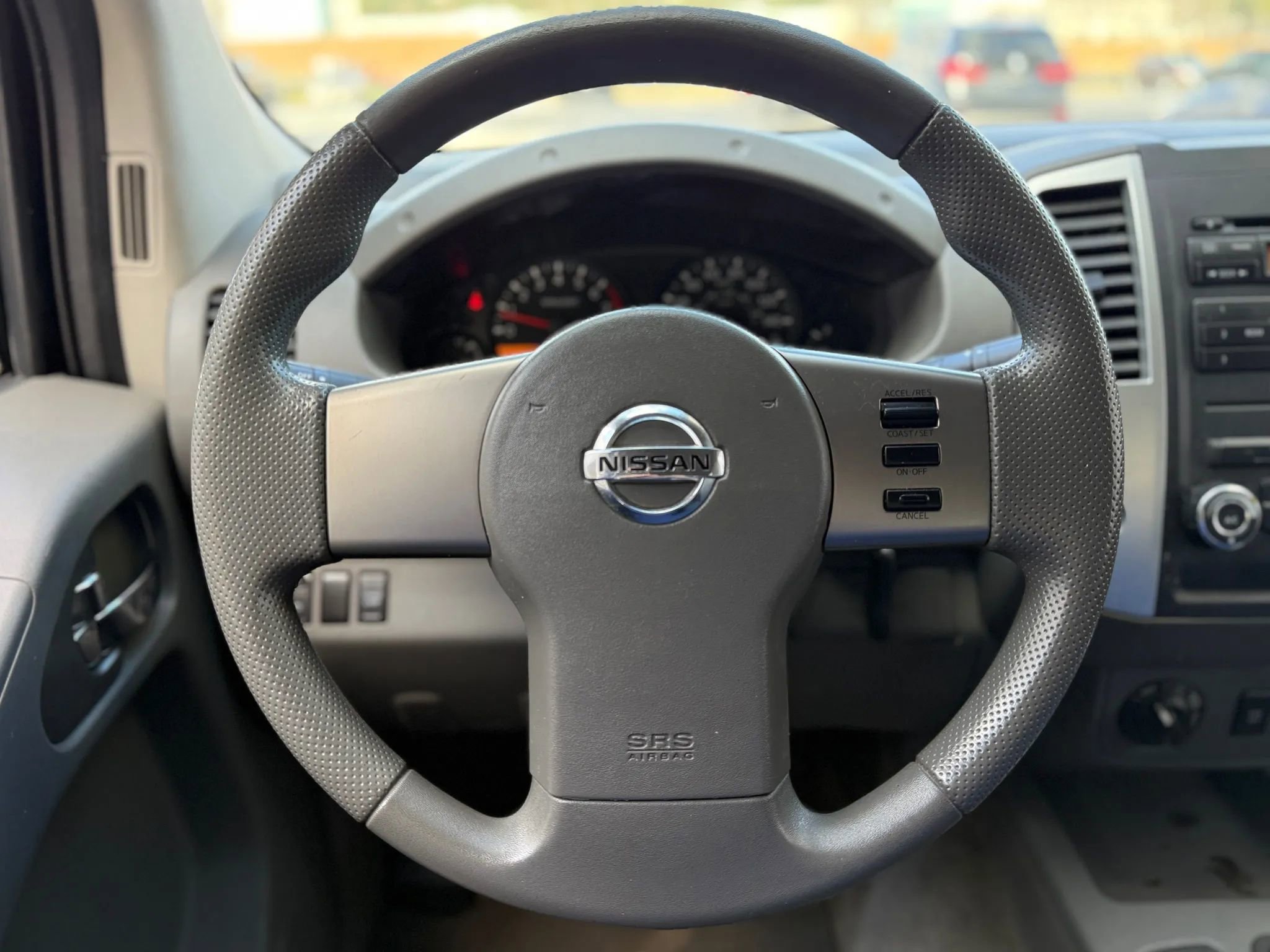 Used 2011 Nissan Frontier SV image 18