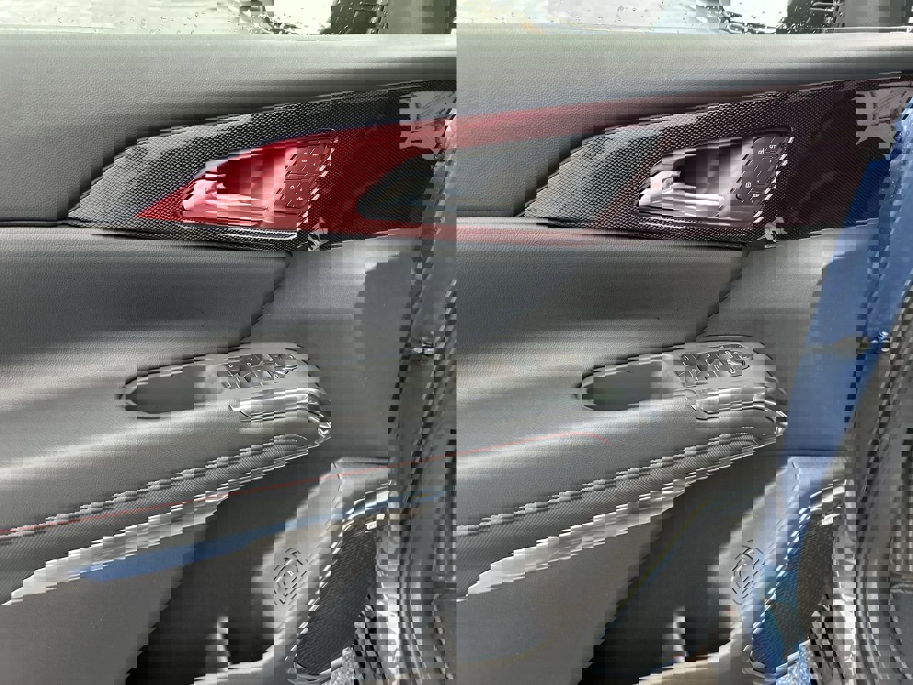 New 2026 Chevrolet Traverse RS w/ LPO, Floor Liner Package image 20