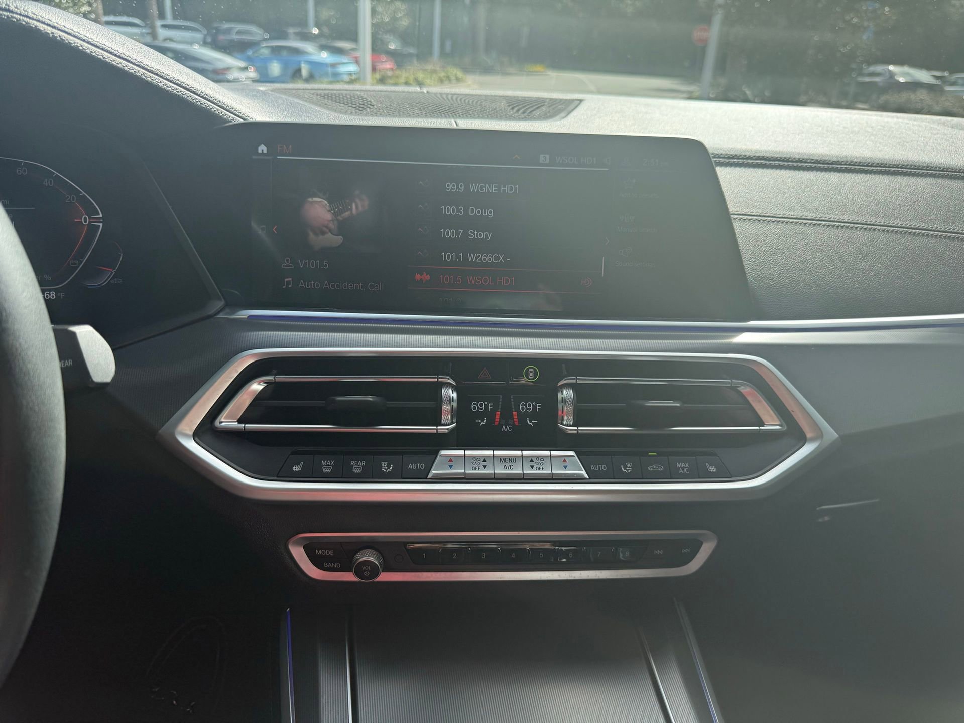 Used 2023 BMW X5 sDrive40i w/ Premium Package image 48