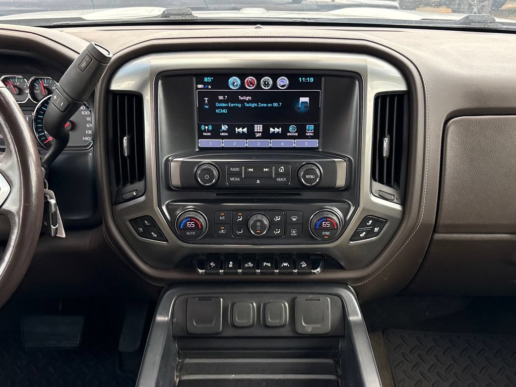 Used 2018 Chevrolet Silverado 1500 LTZ Z71 w/ LTZ Plus Package AWD/4WD image 23