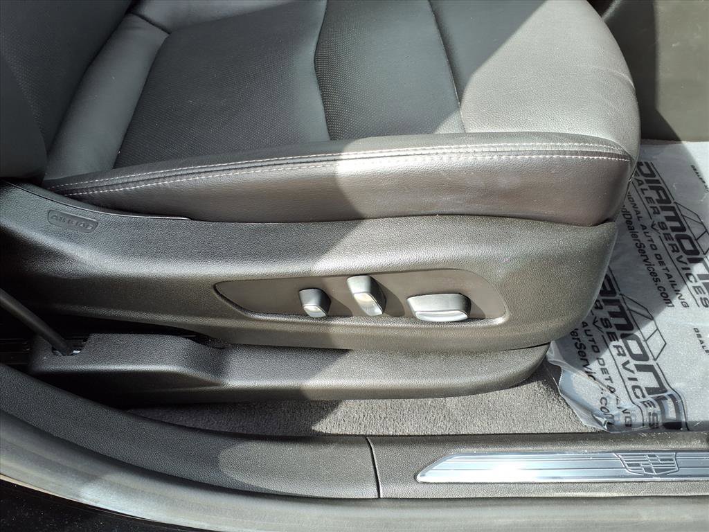 Certified 2025 Cadillac XT5 Premium Luxury image 10