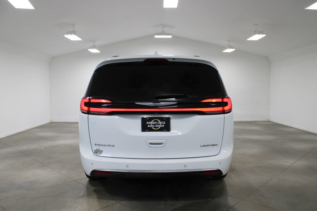 Used 2022 Chrysler Pacifica Limited image 8
