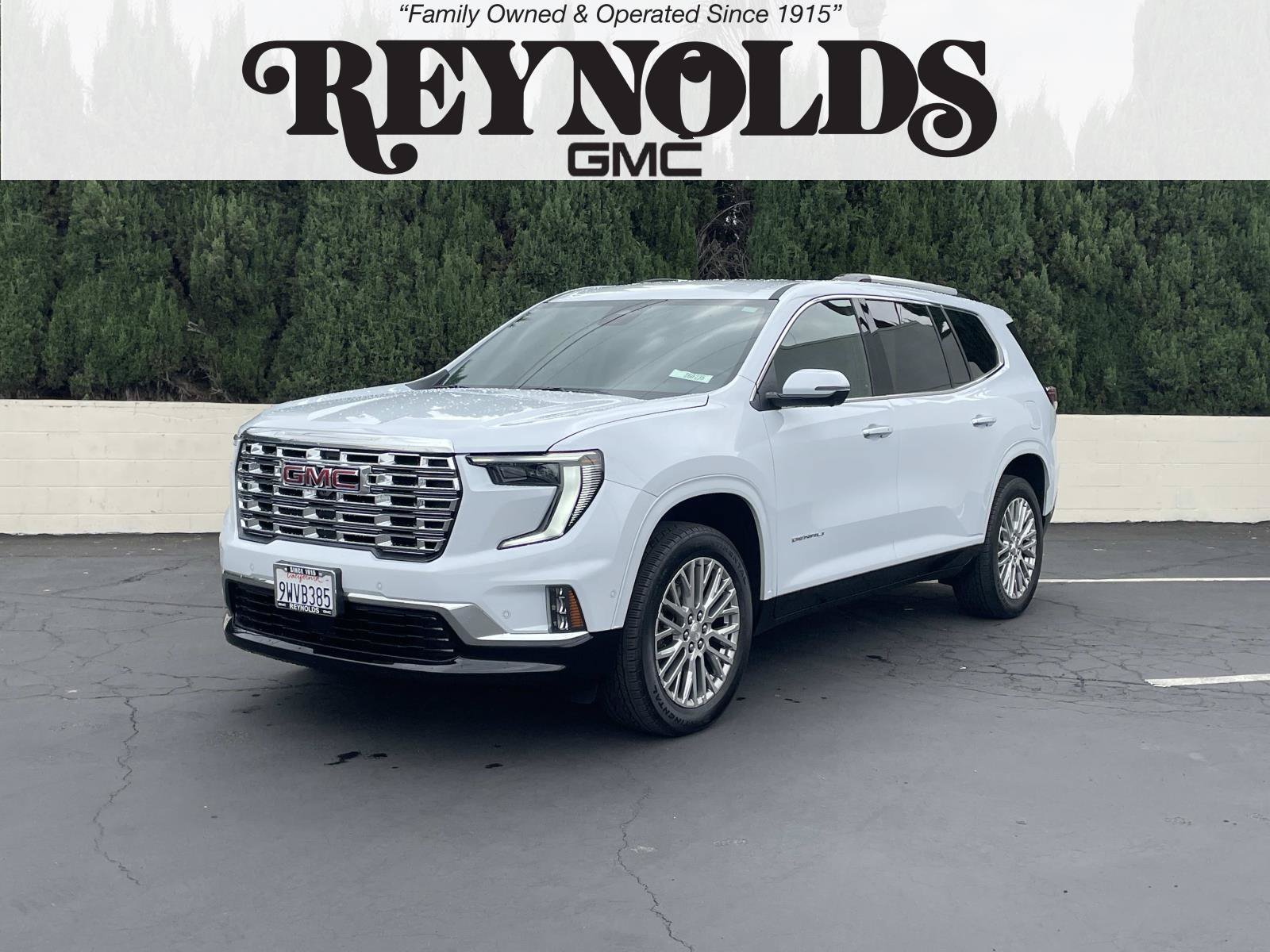 Used 2026 GMC Acadia Denali w/ Super Cruise Package FWD image 1
