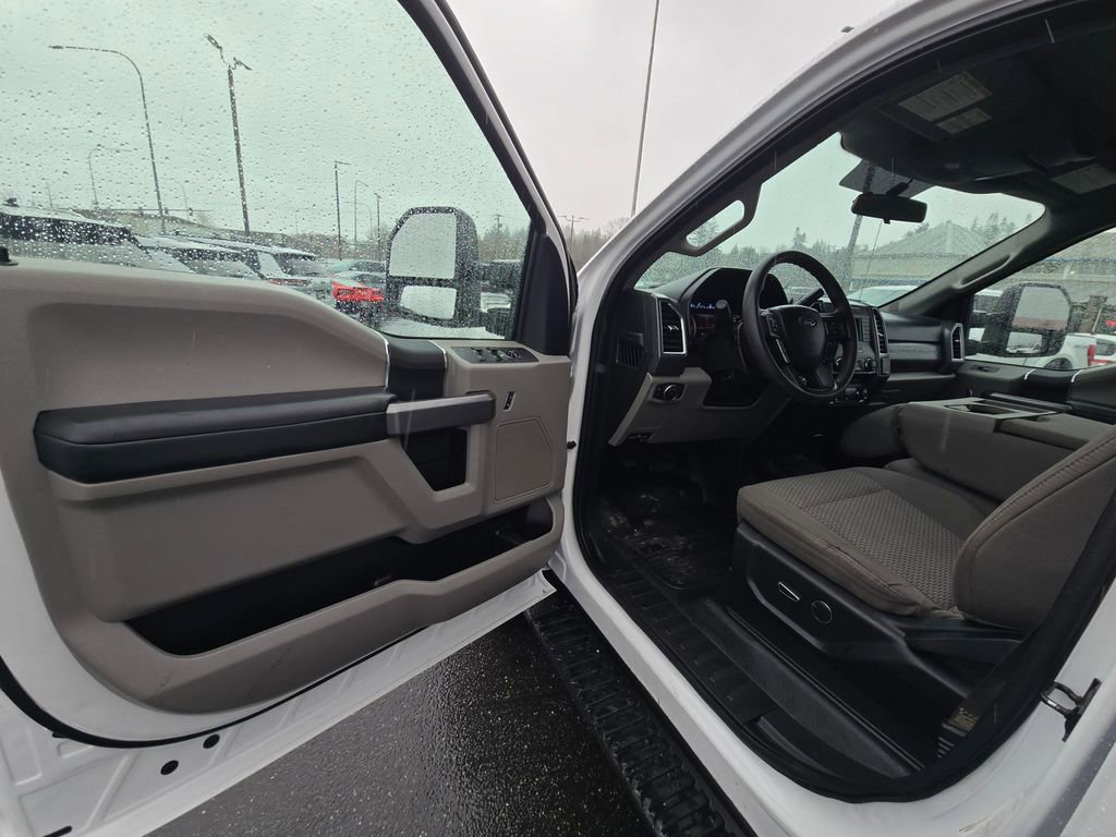 Used 2018 Ford F250 XLT w/ FX4 Off-Road Package image 14