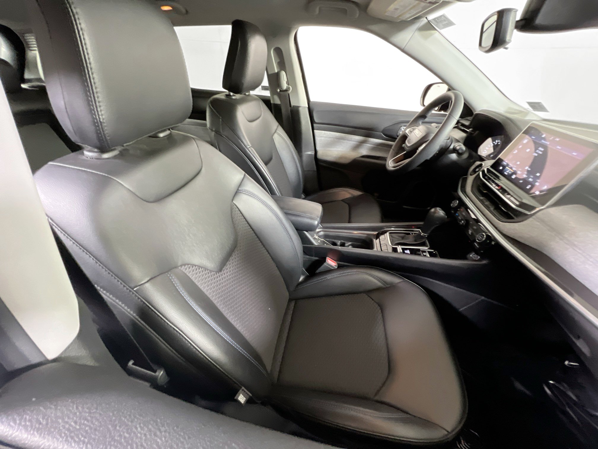 Used 2022 Jeep Compass Latitude AWD/4WD image 25
